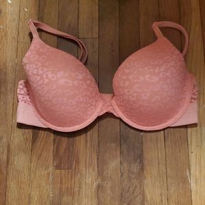 Pink/Victorias Secret Tshirt Bra